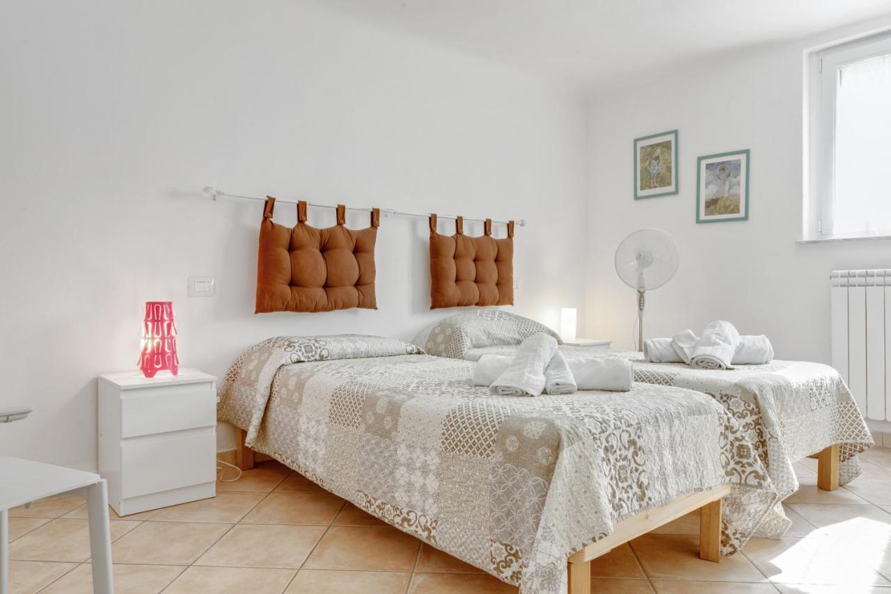 La Spezia Migliarina Bedrooms Экстерьер фото