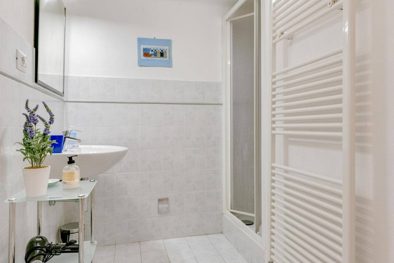 La Spezia Migliarina Bedrooms Экстерьер фото