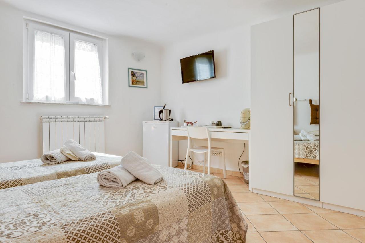 La Spezia Migliarina Bedrooms Экстерьер фото