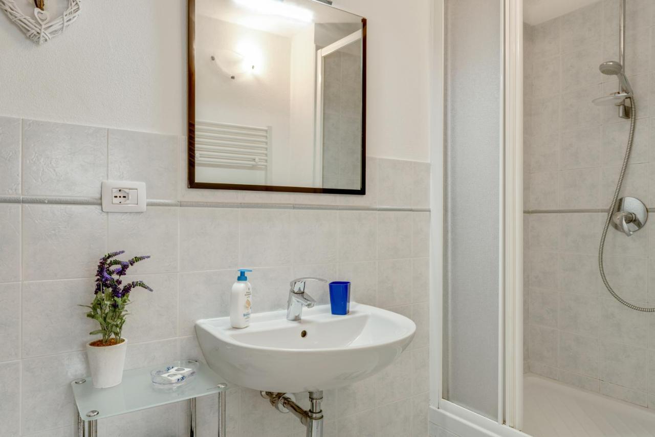 La Spezia Migliarina Bedrooms Экстерьер фото